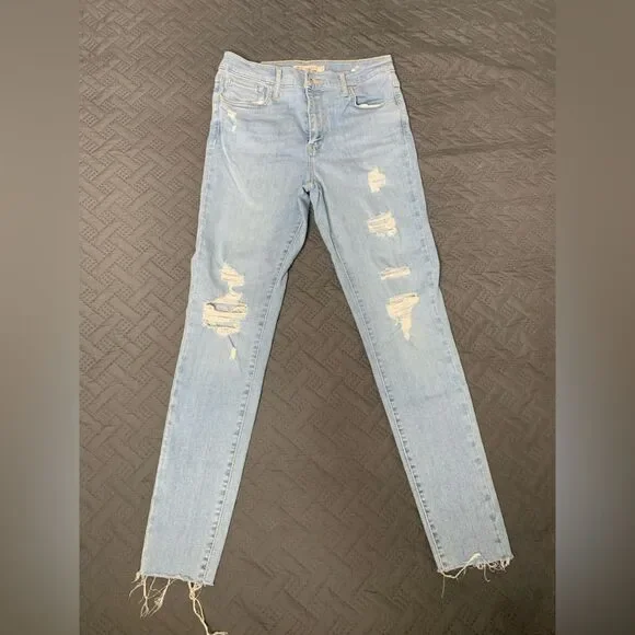 Levi’s 720 Light Blue Women Jeans - Picture 2 of 12